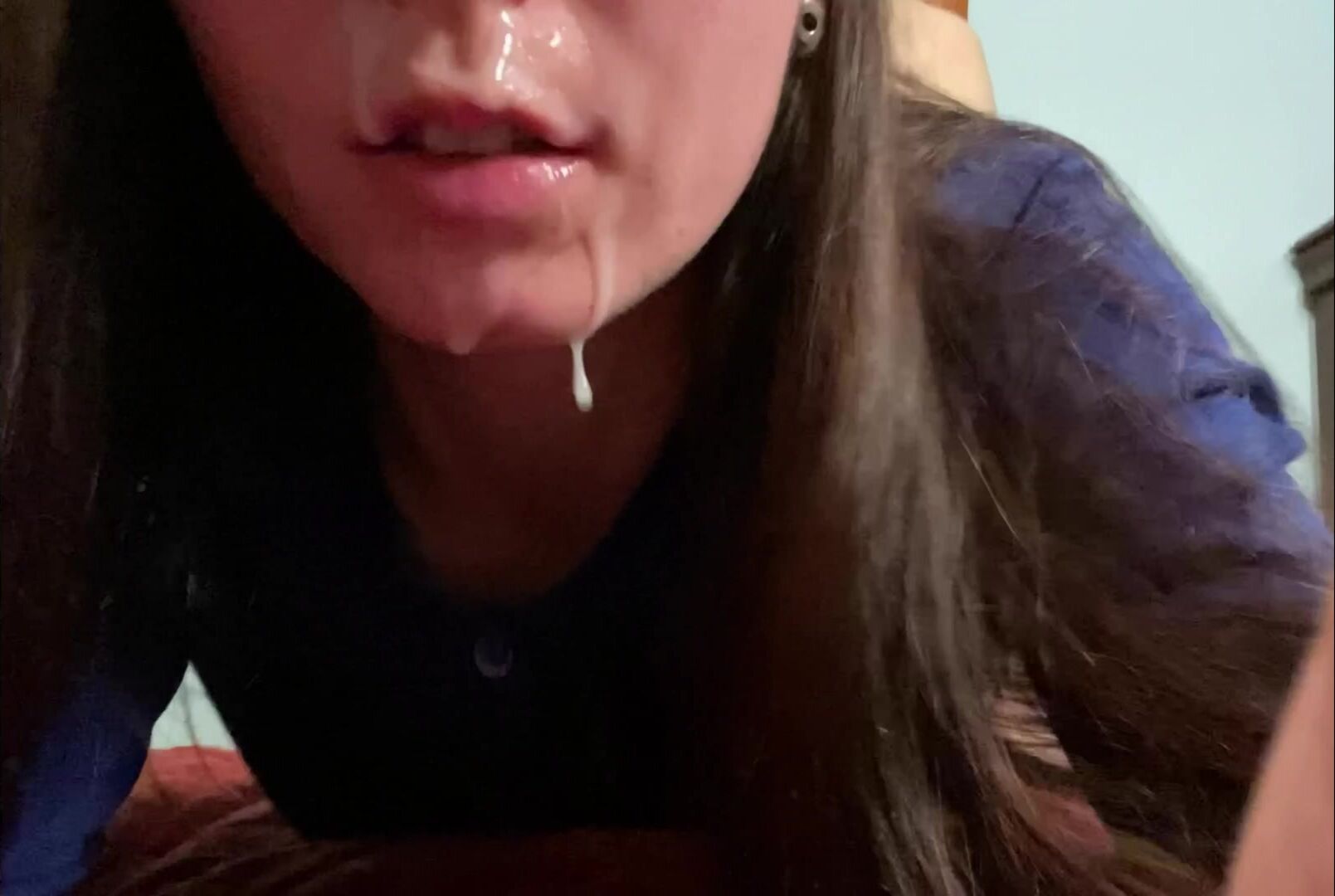 She took a facial and still continues fucking