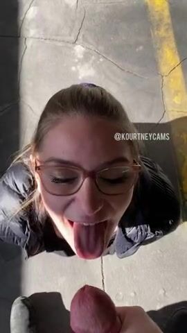 I’m addicted to getting public facials ???? would you add another load? ????