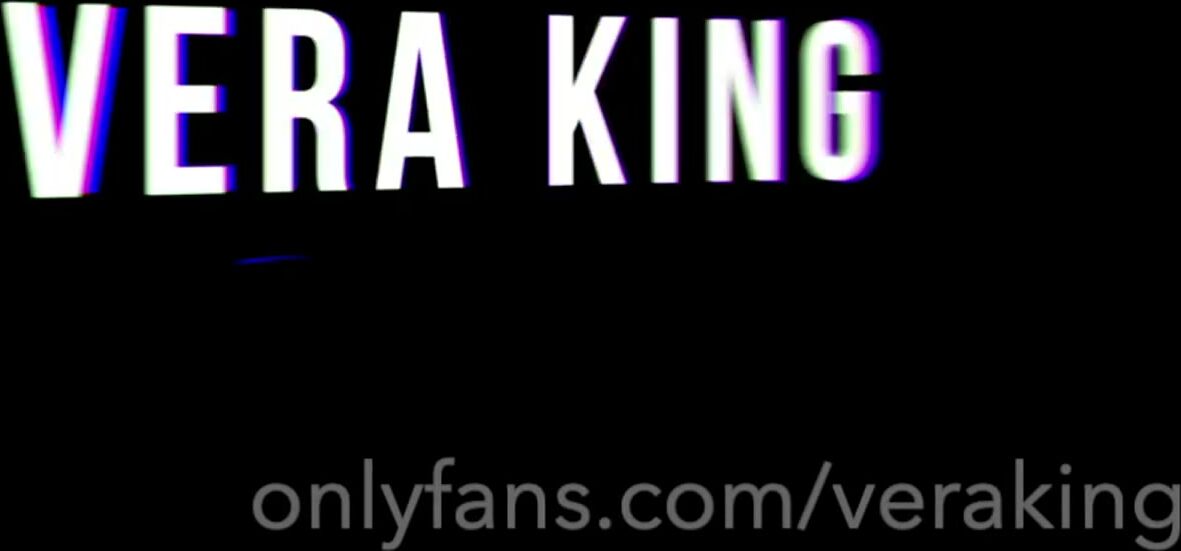 Youtuber Gets Surprise Facial While Giving Ahegao Tutorial