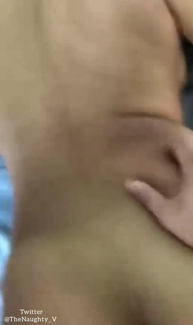 This is probably the biggest and messiest facial I've seen till date